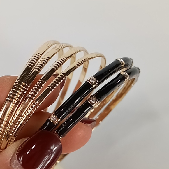 NEW Cato goldtone & Black Bangle Bracelets - Picture 5 of 5